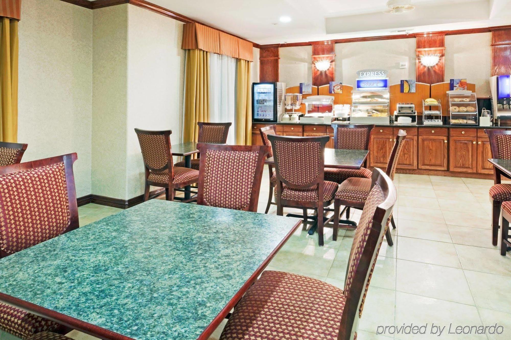 Holiday Inn Express & Suites Dallas - Duncanville, An Ihg Hotel Restoran gambar